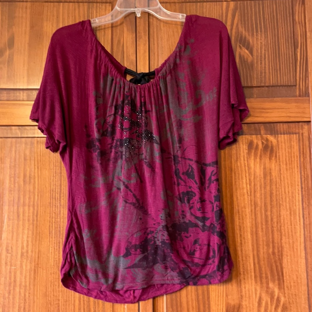 LAST CHANCE! Tie Open Back Top, size Large